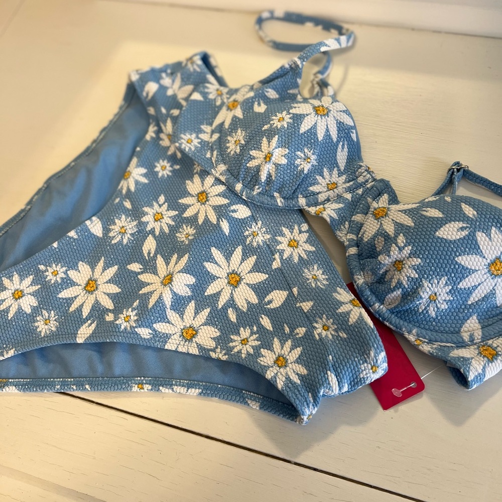 NWT Target swimsuit, blue with white daisies